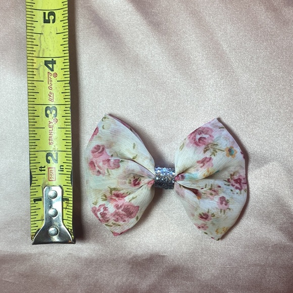 9/$50 Floral Hair Bow with Alligator Clip - Picture 5 of 6